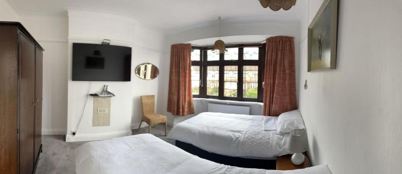 Amazing And Romantic O2 Arena 4 Bedrooms House Free Parking Λονδίνο Εξωτερικό φωτογραφία