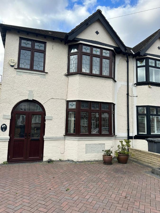 Amazing And Romantic O2 Arena 4 Bedrooms House Free Parking Λονδίνο Εξωτερικό φωτογραφία